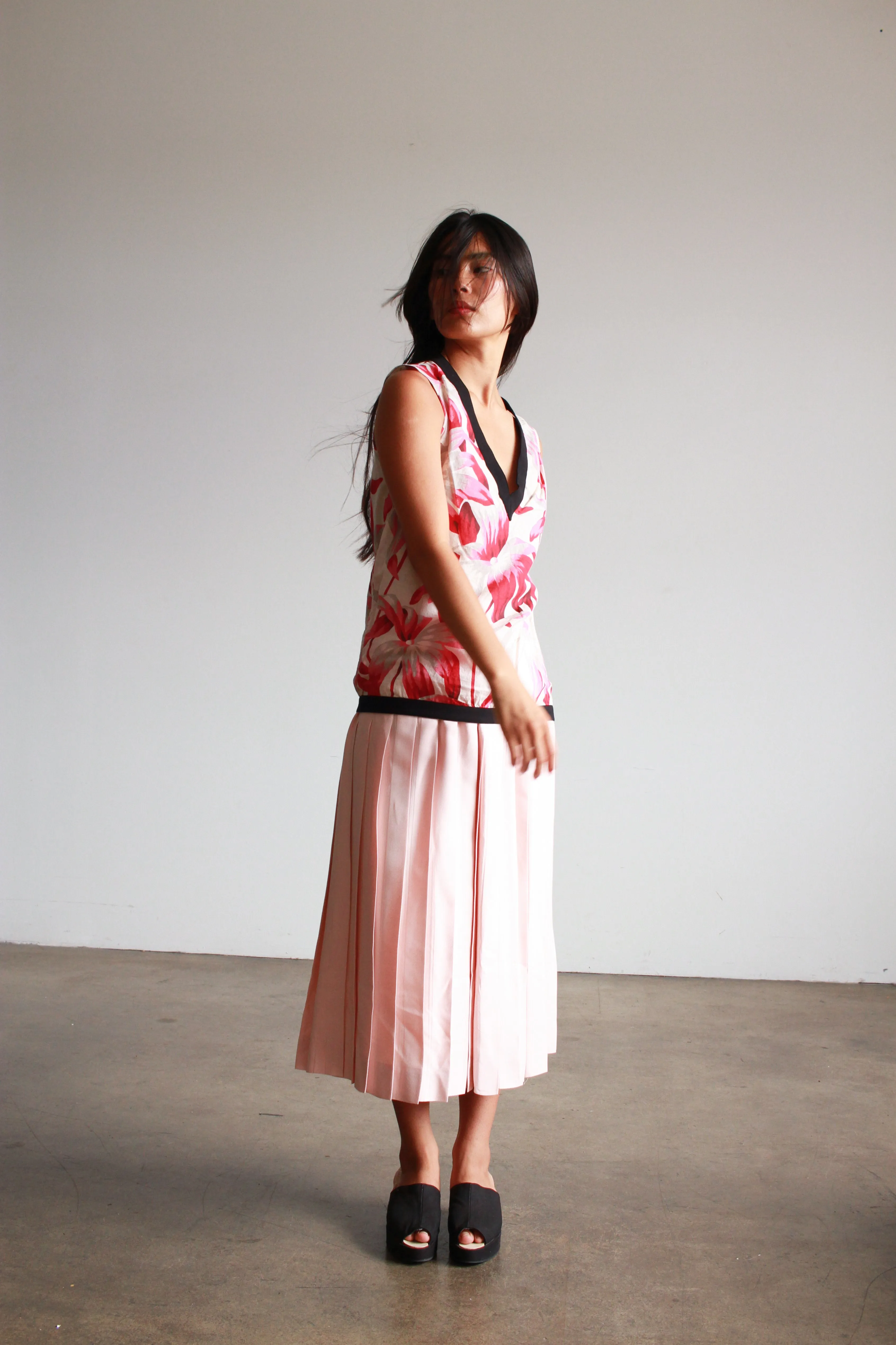 1980s Blush Pleated Midi Skirt