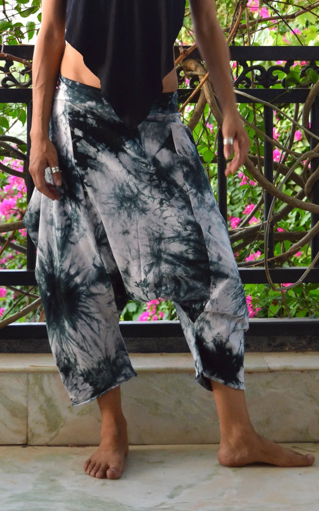 Baggy Stretch Pointy Harem Pants