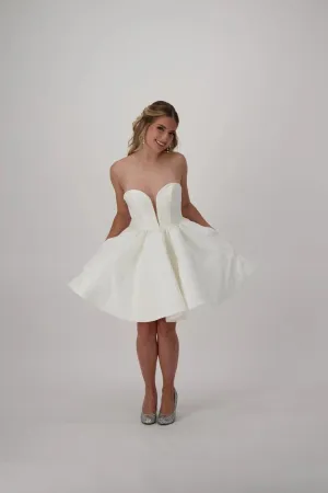 Danni Mini