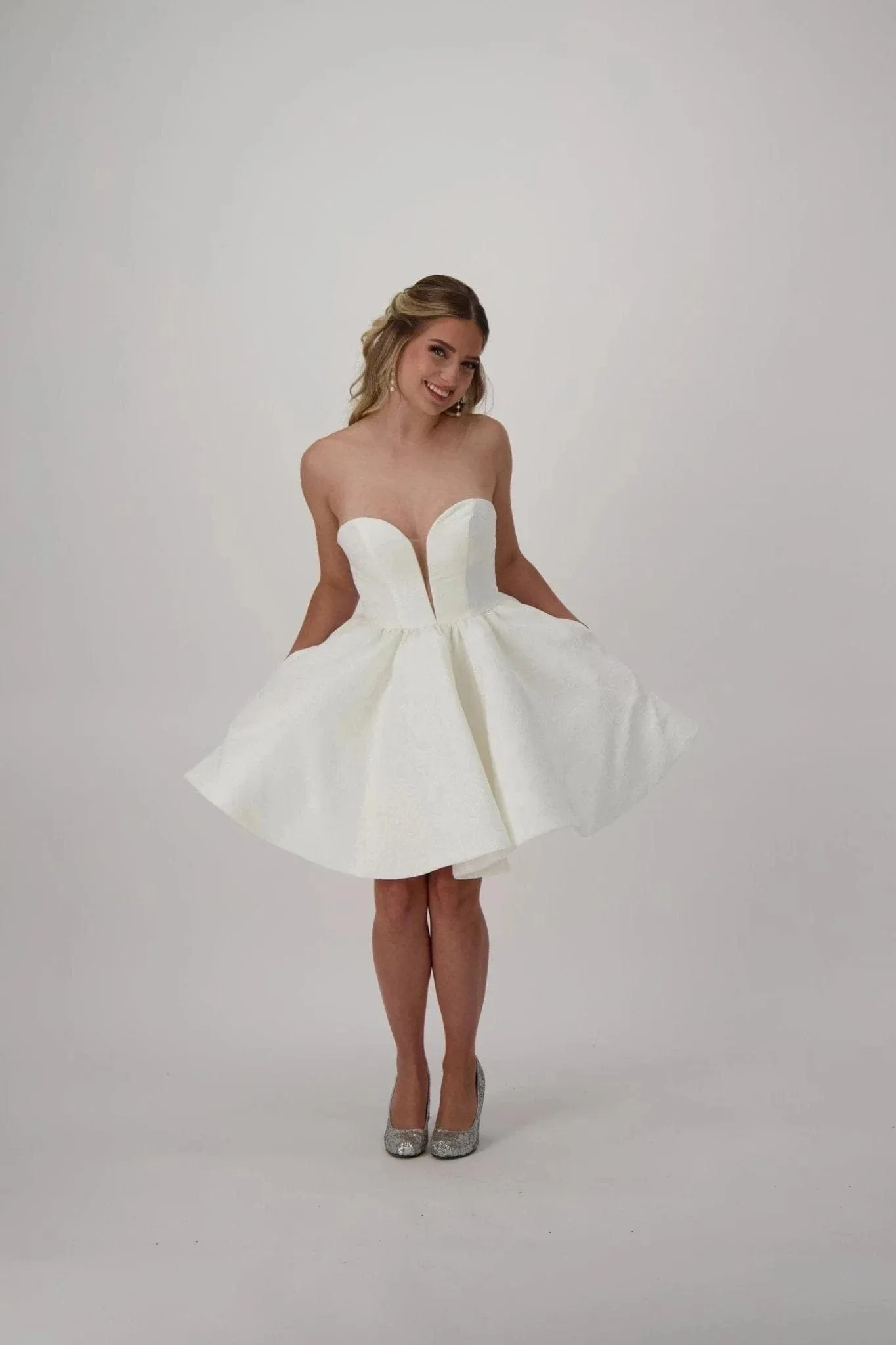 Danni Mini