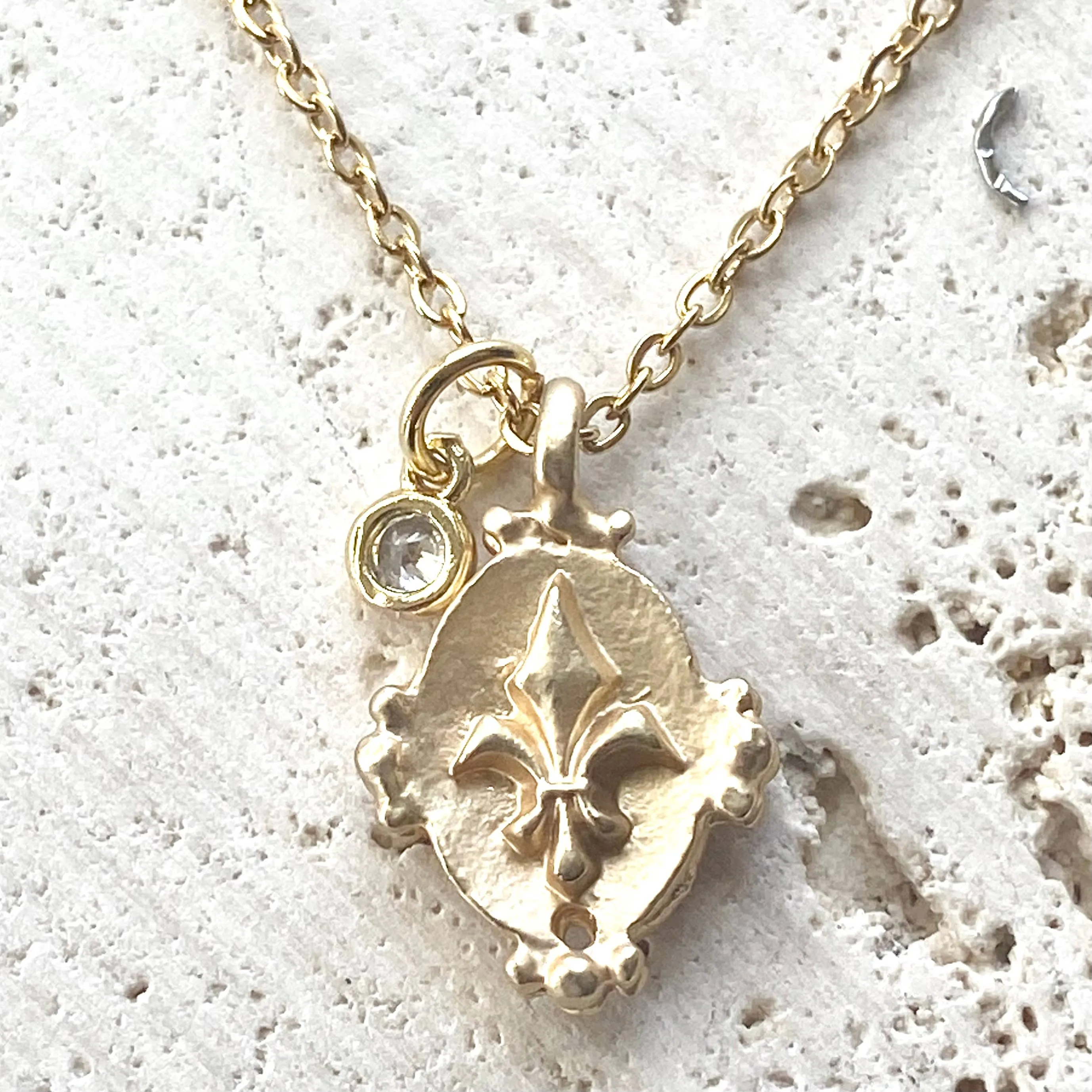 Fleur de lis layering necklace: gold
