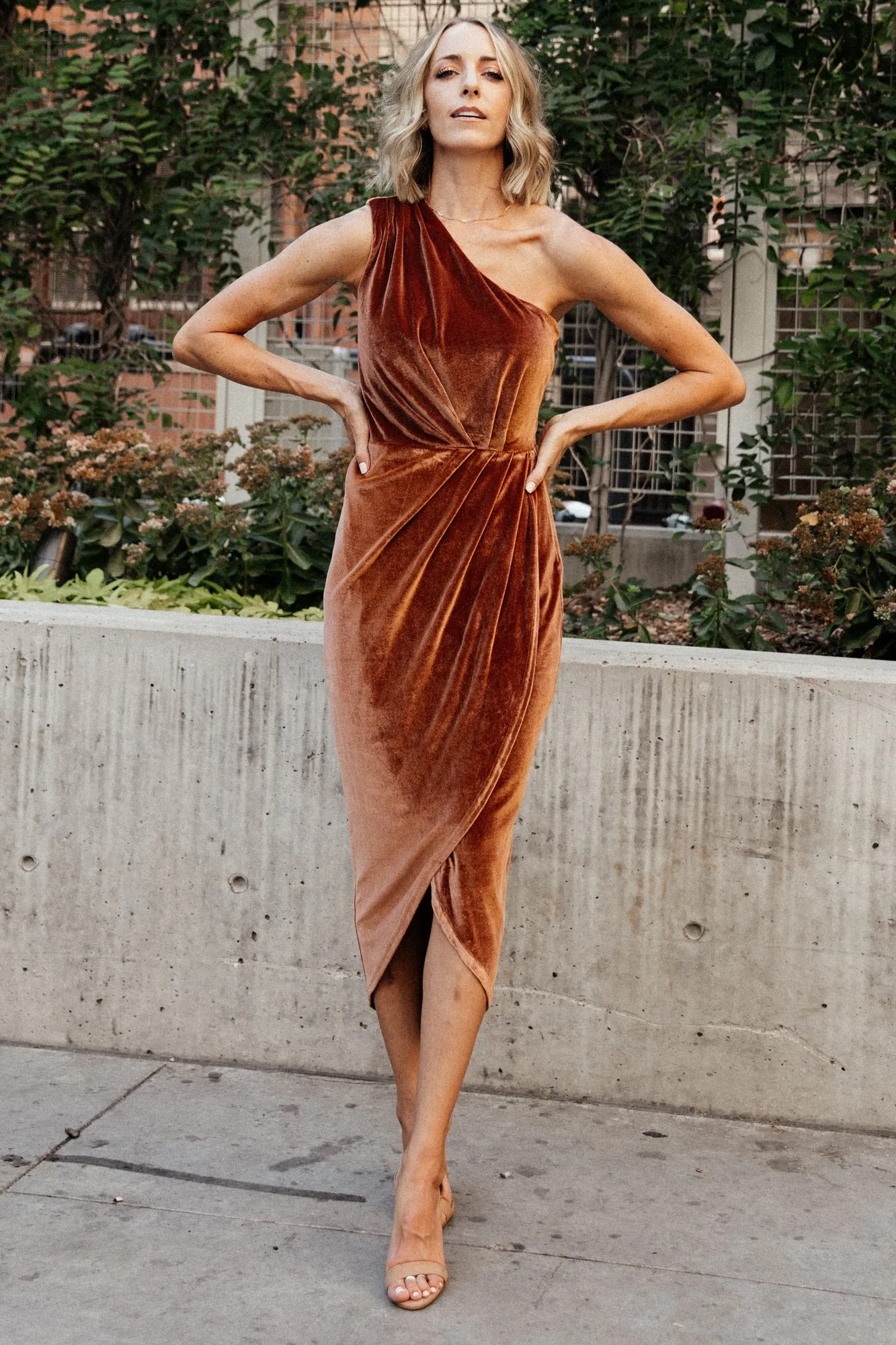 Kourtney Velvet One Shoulder Midi Dress | Spice