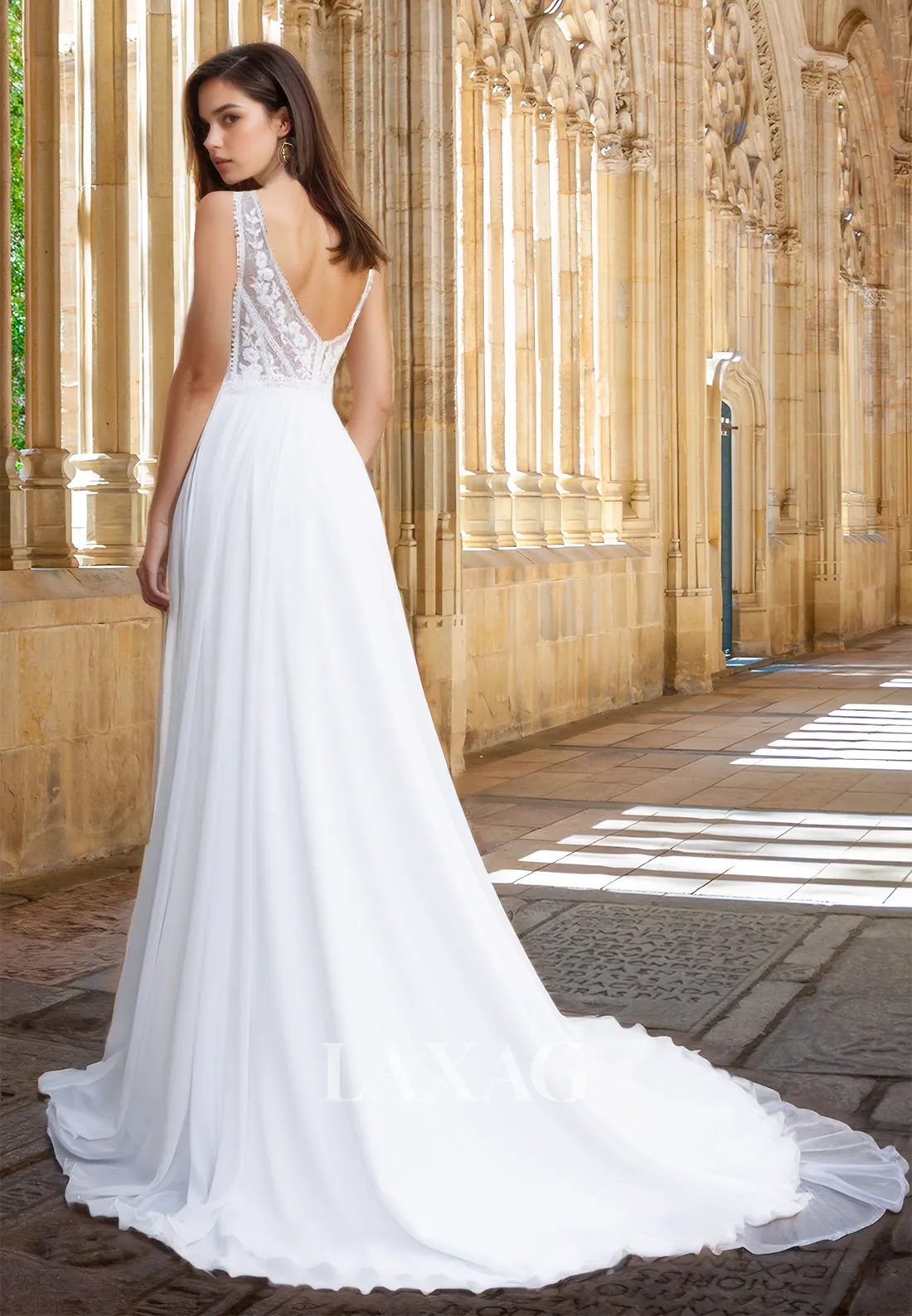 Straps Deep V-Neck Off-Shoulder A-Line Prom Dress Sleeveless Lace Applique Cutout Pleated Bride Gowns
