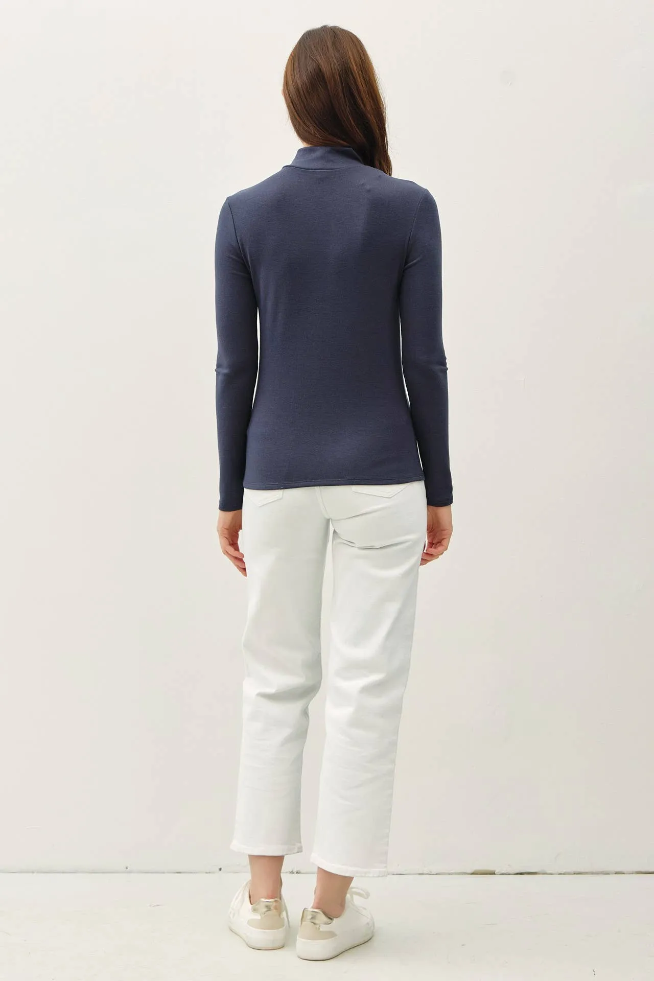 TURTLE NECK KNIT TOP