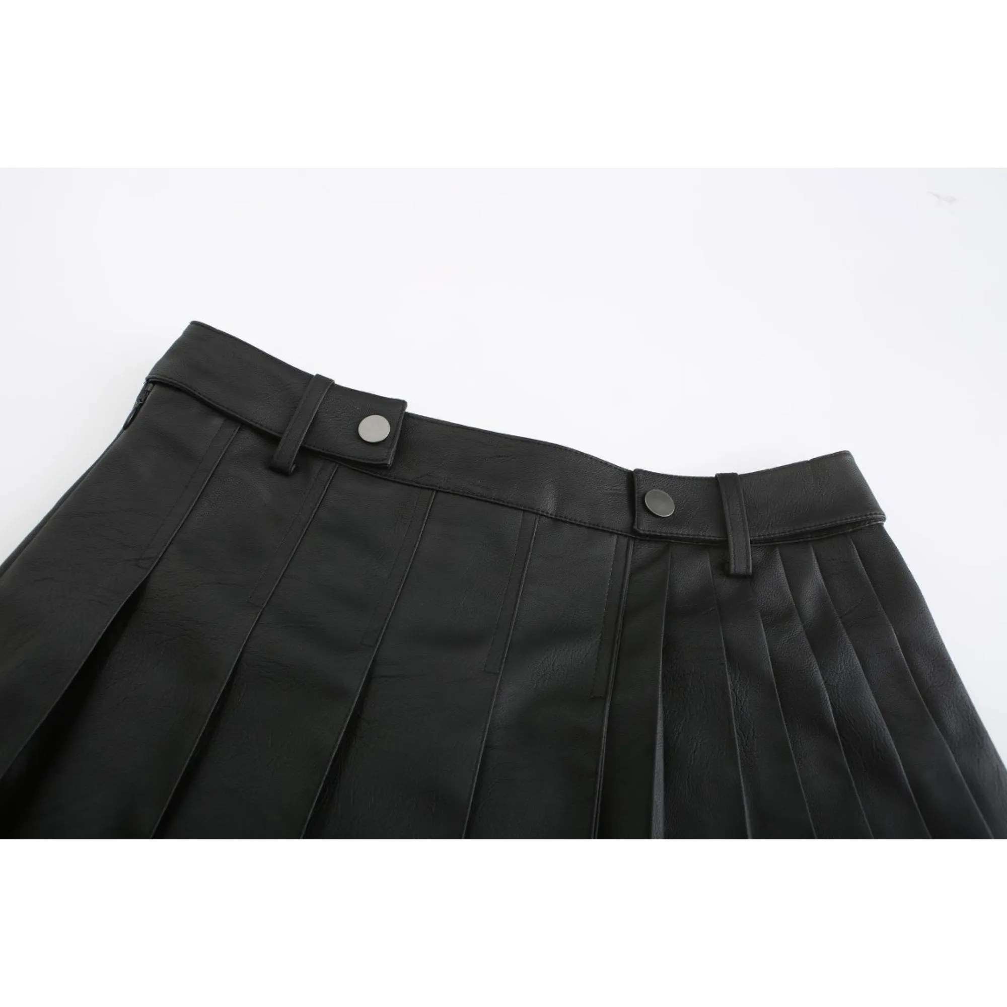 Women Pleated Skirt Shorts - Black